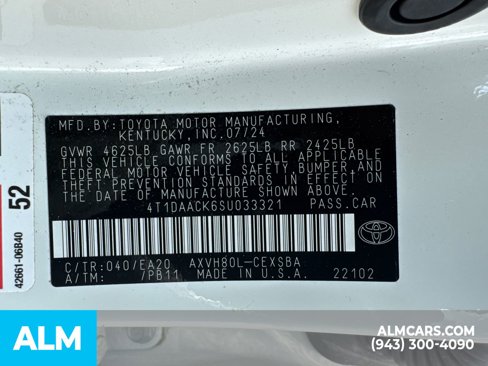 Used 2025 Toyota Camry SE image 36
