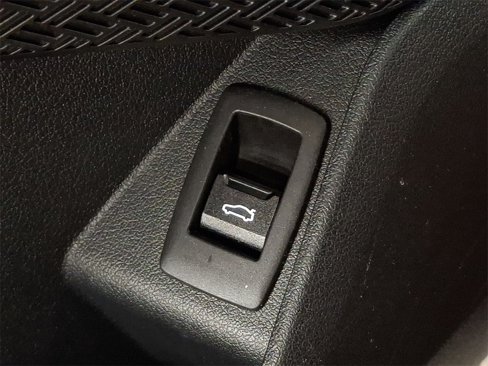 Used 2025 BMW X1 xDrive28i w/ Technology Package image 24
