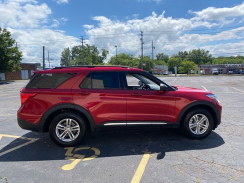 Used 2021 Ford Explorer XLT w/ Equipment Group 202A image 6