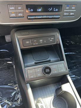 Used 2025 Hyundai Kona Limited image 15