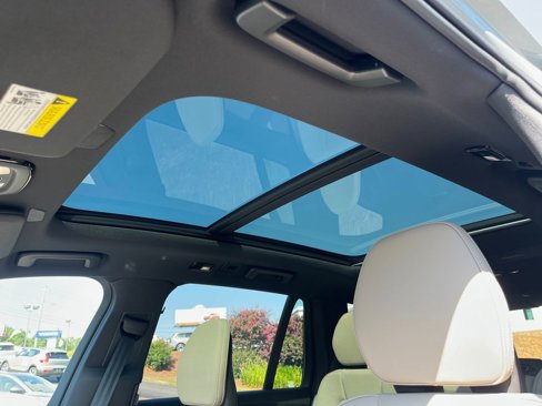 New 2026 Volvo XC90 B6 Plus w/ Protection Package Premier image 26