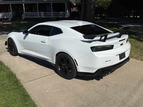 Used 2018 Chevrolet Camaro ZL1 image 23