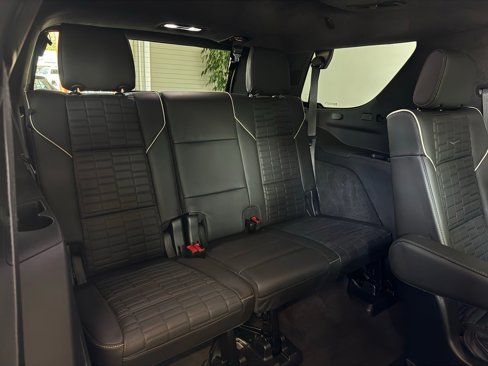 Used 2024 Cadillac Escalade Premium Luxury Platinum image 27
