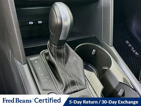 Used 2022 Volkswagen Atlas Cross Sport SE image 17