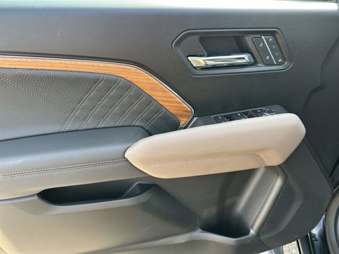 Certified 2023 GMC Canyon Denali image 25