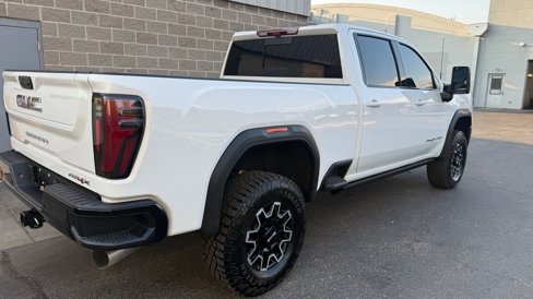 Used 2025 GMC Sierra 2500 AT4X image 34