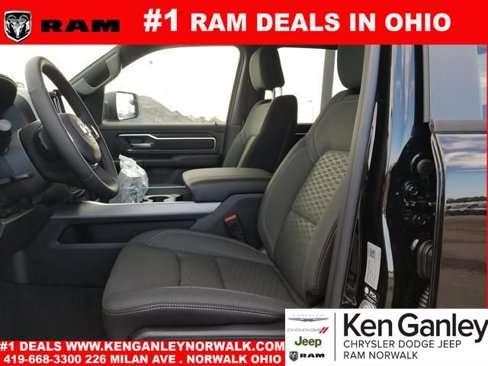 New 2026 RAM 1500 4x4 Crew Cab image 9