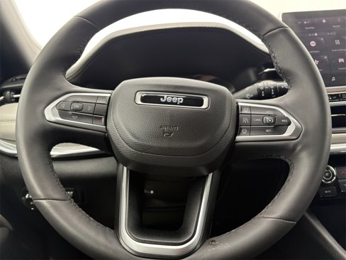 Used 2024 Jeep Compass Limited image 12