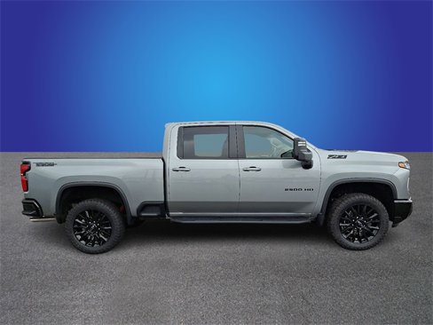 Used 2025 Chevrolet Silverado 2500 LT w/ Trail Boss Package image 4