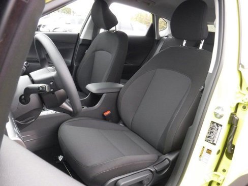 New 2025 Hyundai Kona SE image 18
