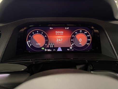 Used 2025 Volkswagen Atlas Peak Edition SE image 10