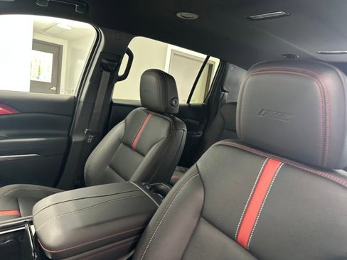 New 2026 Chevrolet Traverse RS image 7