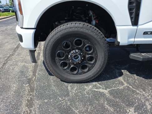 New 2025 Ford F250 Lariat w/ Lariat Ultimate Package image 9