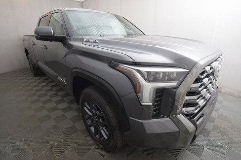 New 2026 Toyota Tundra Platinum image 3