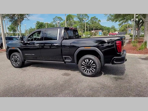 New 2025 GMC Sierra 3500 Denali Ultimate image 17