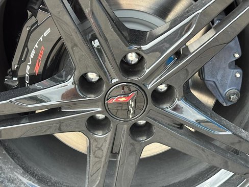 New 2026 Chevrolet Corvette Stingray Convertible w/ Z51 Performance Package image 25