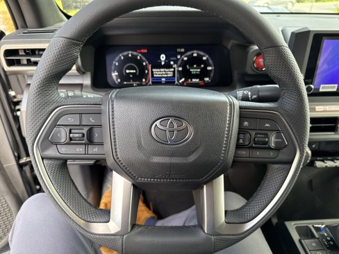 New 2025 Toyota Tacoma TRD Sport image 17