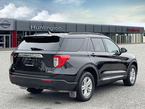 Used 2022 Ford Explorer XLT image 6