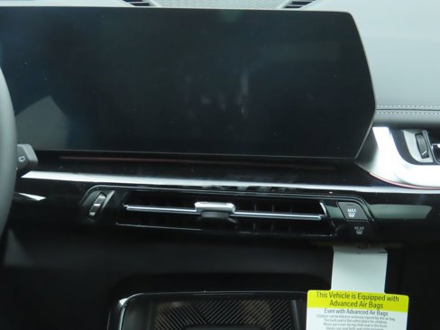 Used 2025 BMW X1 xDrive28i w/ Premium Package image 15