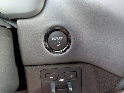 Certified 2025 Toyota Sequoia Platinum image 20