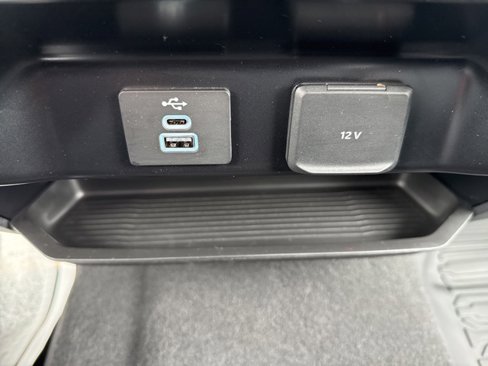 New 2025 Ford F350 Lariat w/ Chrome Package image 32