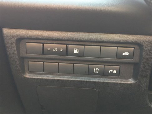 New 2025 Mitsubishi Outlander SE image 15