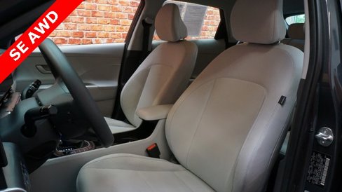Used 2024 Hyundai Kona SE image 10
