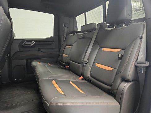 Used 2024 GMC Sierra 1500 AT4 w/ Technology Package image 33