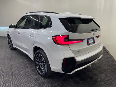 Used 2023 BMW X1 xDrive28i w/ Premium Package image 3
