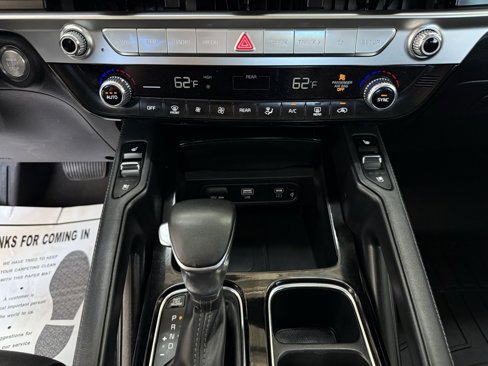 Used 2023 Kia Telluride EX w/ EX Captain's Chair Package image 33