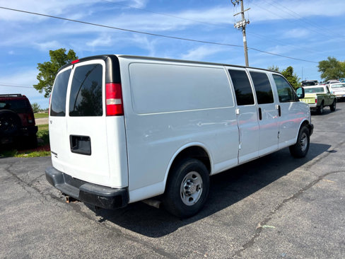 Used 2014 Chevrolet Express 3500 Extended image 4