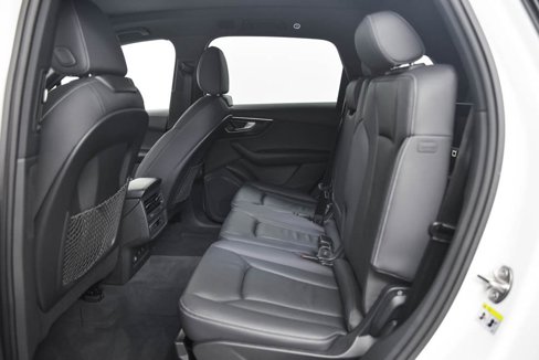 Used 2025 Audi Q7 3.0T Premium w/ Convenience Package image 11