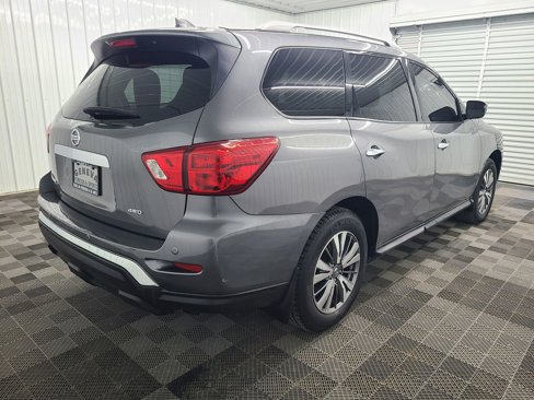 Used 2019 Nissan Pathfinder S image 10