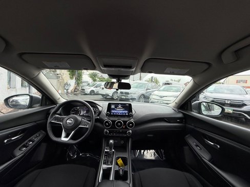 Used 2022 Nissan Sentra SV image 32