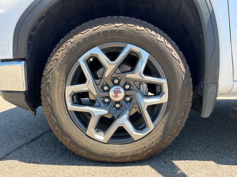Used 2023 GMC Sierra 1500 SLT w/ X31 Off-Road Package image 31