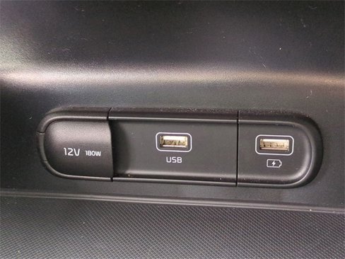 Used 2023 Kia K5 GT-Line image 32