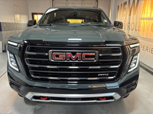 New 2026 GMC Yukon AT4 Ultimate w/ LPO, Floor Liner Package image 38