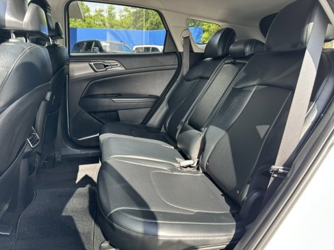 Used 2023 Kia Sportage EX image 20
