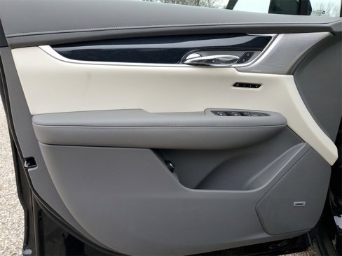 New 2025 Cadillac XT6 Premium Luxury w/ LPO, Floor Liner Package image 23