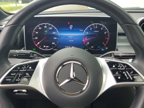 Used 2025 Mercedes-Benz C 300 Sedan image 21