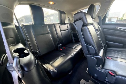 Used 2019 INFINITI QX60 Luxe w/ Essential Package image 25