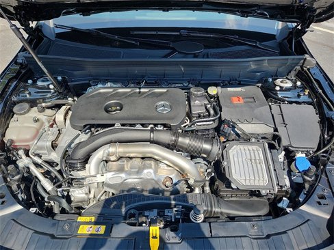 Used 2024 Mercedes-Benz GLB 250 image 27