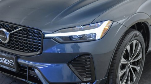 Certified 2025 Volvo XC60 B5 Core w/ Protection Package Premier image 9