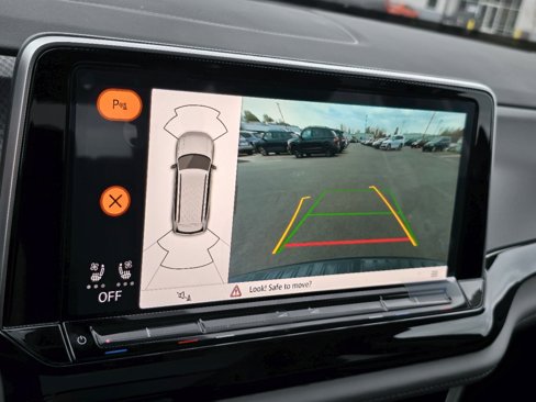 New 2025 Volkswagen Atlas Peak Edition SE image 21