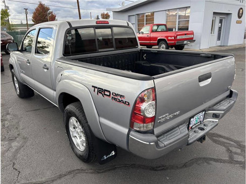 Used 2015 Toyota Tacoma 4x4 Double Cab image 3