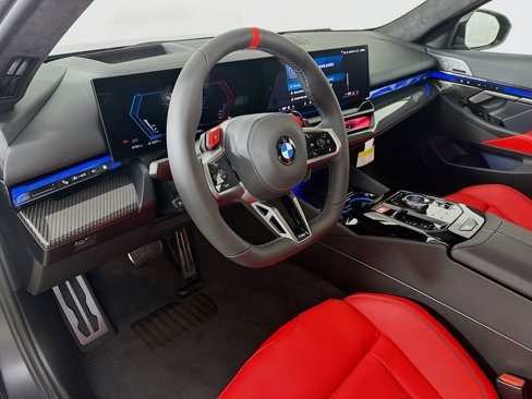 New 2026 BMW M5 w/ Carbon Package image 13