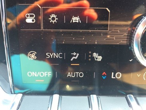 Used 2025 GMC Acadia Elevation image 23