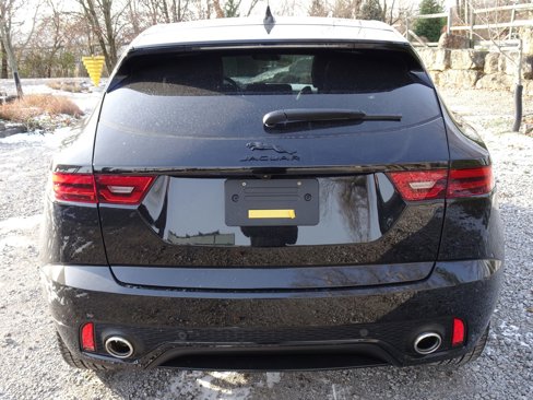 New 2024 Jaguar E-PACE R-Dynamic SE image 9