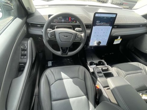 New 2025 Ford Mustang Mach-E Premium image 9