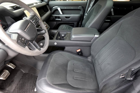 Used 2023 Land Rover Defender 110 V8 image 17